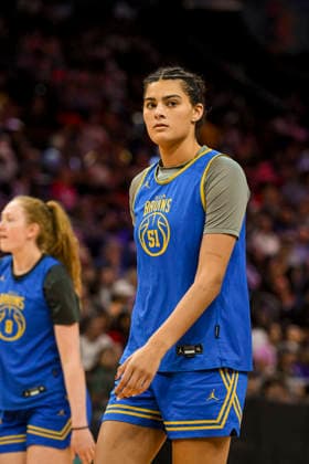 NCAA, College League, USA Basketball: Final Four-UCLA press conference, PK, Pressekonferenz and Practice UCLA Bruins center Lauren Betts (51) stretches during an open NCAA Final Four practice at the Mortgage Matchup Center on April 4, 2026 in Phoenix Arizona. (Thomas Fernandez Image of Phoenix Arizona United States EDITORIAL USE ONLY Copyright: xImagexofxSportx ThomasxFernandezx iosphotos403985