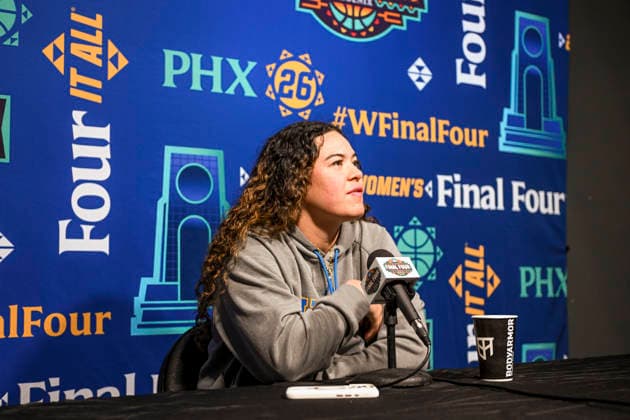 NCAA, College League, USA Basketball: Final Four-UCLA press conference, PK, Pressekonferenz and Practice UCLA Bruins guard Charlisse Leger-Walker (5) addresses the media during a press conference at the Mortgage Matchup Center on April 4, 2026 in Phoenix, Arizona. (Thomas Fernandez Image of . Phoenix Arizona United States EDITORIAL USE ONLY Copyright: xImagexofxSportx ThomasxFernandezx iosphotos403998