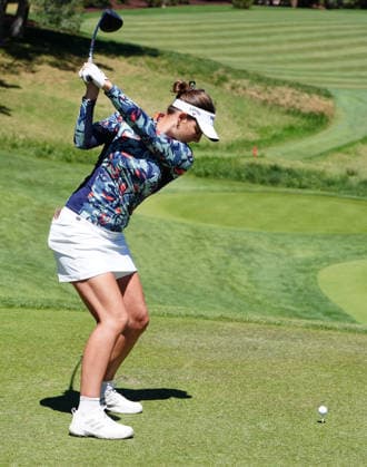 LAS VEGAS, NV - APRIL 03: LPGA, Golf Damen golfer Anne van Dam plays her tee shot on the 10th hole during the second round of the Aramco Championship on April 3, 2026, at Shadow Creek Golf Course in Las Vegas, Nevada. (Photo by Brian Spurlock Icon Sportswire) GOLF: APR 03 LPGA Aramco Championship EDITORIAL USE ONLY Icon26040340