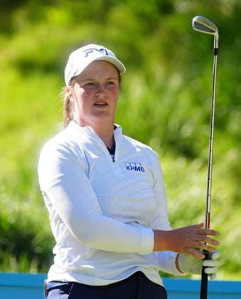 LAS VEGAS, NV - APRIL 03: LPGA, Golf Damen golfer Lottie Woad plays her tee shot on the 8th hole during the second round of the Aramco Championship on April 3, 2026, at Shadow Creek Golf Course in Las Vegas, Nevada. (Photo by Brian Spurlock Icon Sportswire) GOLF: APR 03 LPGA Aramco Championship EDITORIAL USE ONLY Icon2604032