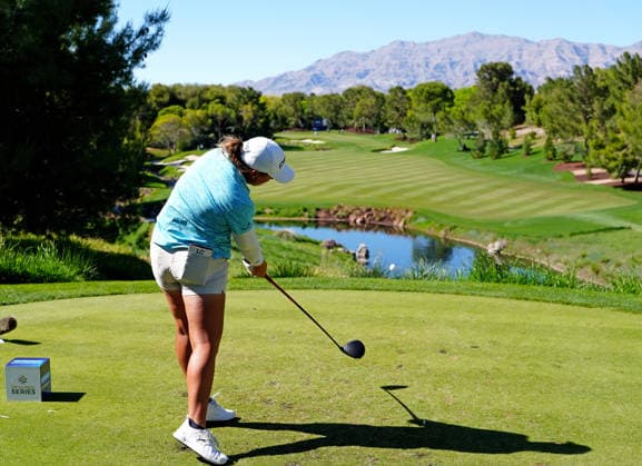 LAS VEGAS, NV - APRIL 04: LPGA, Golf Damen golfer Lauren Coughlin plays her tee shot on the 9th hole during the third round of the Aramco Championship on April 4, 2026, at Shadow Creek Golf Course in Las Vegas, Nevada. (Photo by Brian Spurlock Icon Sportswire) GOLF: APR 04 LPGA Aramco Championship EDITORIAL USE ONLY Icon26040415