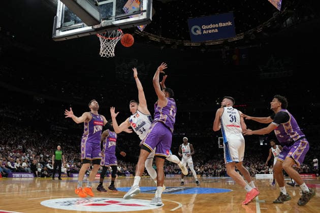 NBL KINGS 36ERS, Dejan Vasilijevic of the 36ers shoots during NBL grand final, game five, Sydney Kings v Adelaide 36ers, at Qudos Bank Arena in Sydney, Sunday, April 5, 2026. ( NO ARCHIVING, EDITORIAL USE ONLY SYDNEY NEW SOUTH WALES AUSTRALIA  Copyright: xROBBIExSTEPHENSONx 20260405123819309534