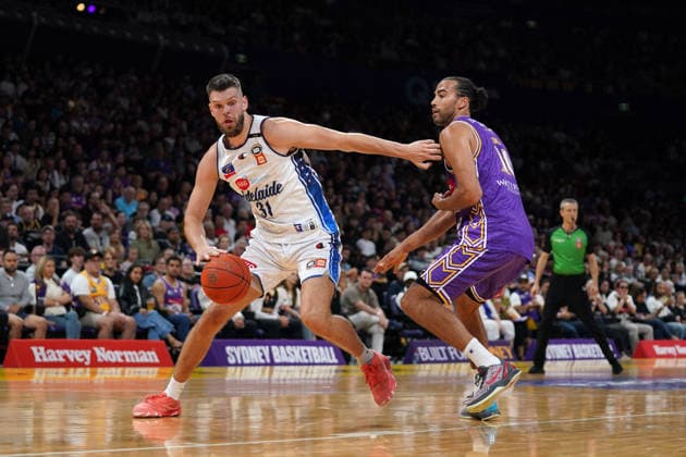 NBL KINGS 36ERS, Nick Rakocevic of the 36ers takes on Xavier Cooks of the Kings during NBL grand final, game five, Sydney Kings v Adelaide 36ers, at Qudos Bank Arena in Sydney, Sunday, April 5, 2026. ( NO ARCHIVING, EDITORIAL USE ONLY SYDNEY NEW SOUTH WALES AUSTRALIA  Copyright: xROBBIExSTEPHENSONx 20260405154438486192