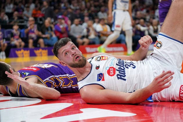 NBL KINGS 36ERS, Nick Rakocevic of the 36ers falls to the floor during NBL grand final, game five, Sydney Kings v Adelaide 36ers, at Qudos Bank Arena in Sydney, Sunday, April 5, 2026. ( NO ARCHIVING, EDITORIAL USE ONLY SYDNEY NEW SOUTH WALES AUSTRALIA  Copyright: xROBBIExSTEPHENSONx 20260405197583511383