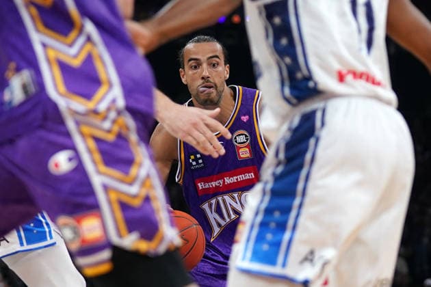 NBL KINGS 36ERS, Xavier Cooks of the Kings runs with the ball during NBL grand final, game five, Sydney Kings v Adelaide 36ers, at Qudos Bank Arena in Sydney, Sunday, April 5, 2026. ( NO ARCHIVING, EDITORIAL USE ONLY SYDNEY NEW SOUTH WALES AUSTRALIA  Copyright: xROBBIExSTEPHENSONx 20260405125842988211