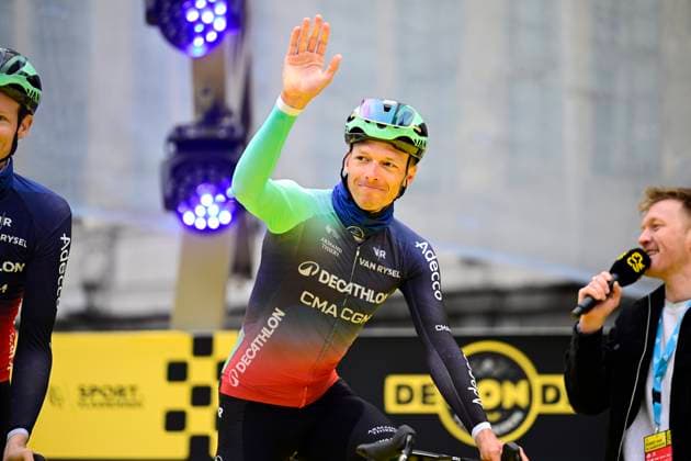 Ronde van Vlaanderen 2026 Cycling Race OUDENAARDE, BELGIUM - APRIL 05 : Naesen Oliver (BEL) of Decathlon CMA CGM Team during the 110th edition of Ronde van Vlaanderen an UCI World Tour 1.UWT one day cycling road race for Men Elite of 271 km with start in Antwerpen and finish in Oudenaarde on April 5, 2026 in Oudenaarde, Belgium, 05 04 2026 ( Motordriver Guy De Vuyst - Oudenaarde Belgium  Copyright: xJanxDexMeuleneirx