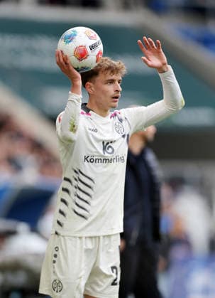 Veratschnig Nikolas , TSG Hoffenheim-1.FSV Mainz 05 , Bundesliga , Fußball , in Pro Zero Arena Stadion, in Sinsheim , Baden-Württemberg , Deutschland. April 04 , 2026 . Photo by: Davide Elias IPA Photo Pressefoto DENL Copyright: xDavidexEliasx