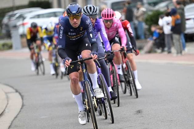 Ronde van Vlaanderen 2026 Cycling Race OUDENAARDE, BELGIUM - APRIL 05 : Frison Frederik (BEL) of Pinarello - Q36.5 Pro Cycling, De Pooter Dries (BEL) of Team Jayco AlUla Team during the 110th edition of Ronde van Vlaanderen an UCI World Tour 1.UWT one day cycling road race for Men Elite of 271 km with start in Antwerpen and finish in Oudenaarde on April 5, 2026 in Oudenaarde, Belgium, 05 04 2026 ( Motordriver Guy De Vuyst - Oudenaarde Belgium  Copyright: xNicoxVereeckenx