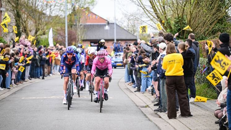 Dutch Julius van den Berg of Team Picnic PostNL and American Luke Lamperti of EF Education-EasyPost pictured in action during the men s race of the Ronde van Vlaanderen Tour des Flandres Tour of Flanders UCI WorldTour one day cycling race, 278 km from Antwerp to Oudenaarde, Sunday 05 April 2026. DAVIDxPINTENS  x169853952x