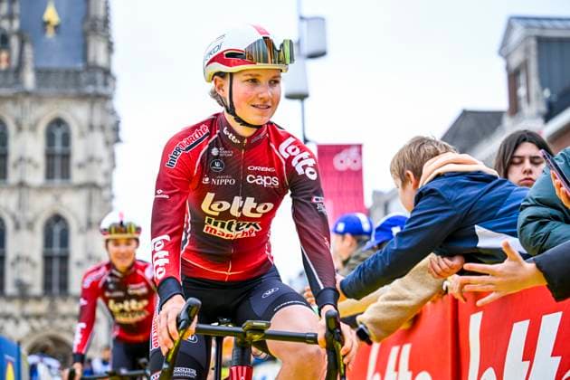 Ronde van Vlaanderen Women 2026 Cycling Race OUDENAARDE, BELGIUM - APRIL 05 : Nijssen Annelies (BEL) of Lotto Intermarche Ladies before the start of the race during the 23rd edition of Ronde van Vlaanderen Women an UCI Women s World Tour 1.WWT one day cycling road race for Women Elite of 164 km with start in Oudenaarde and finish in Oudenaarde on April 5, 2026 in Oudenaarde, Belgium, 05 04 2026 ( Motordriver Serge Seynaeve - Oudenaarde Belgium  Copyright: xTomasxSiskx