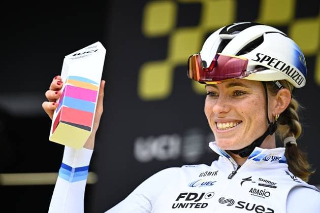 Dutch Demi Vollering of FDJ United-Suez pictured at the start of the women s race of the Ronde van Vlaanderen Tour des Flandres Tour of Flanders UCI WorldTour one day cycling race, 164,1 km with start and finish in Oudenaarde, Sunday 05 April 2026. JASPERxJACOBS  x169857851x