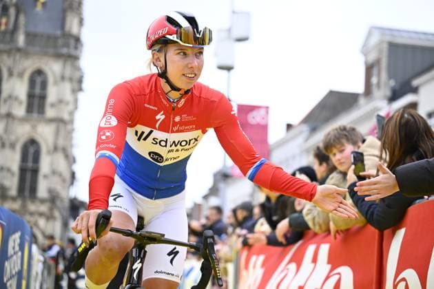 Dutch Lorena Wiebes of SD Worx-Protime pictured at the start of the women s race of the Ronde van Vlaanderen Tour des Flandres Tour of Flanders UCI WorldTour one day cycling race, 164,1 km with start and finish in Oudenaarde, Sunday 05 April 2026. JASPERxJACOBS  x169860307x