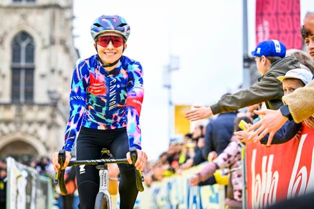 Ronde van Vlaanderen Women 2026 Cycling Race OUDENAARDE, BELGIUM - APRIL 05 : Ludwig Cecilie Uttrup (DEN) of CANYON SRAM zondacrypto before the start of the race during the 23rd edition of Ronde van Vlaanderen Women an UCI Women s World Tour 1.WWT one day cycling road race for Women Elite of 164 km with start in Oudenaarde and finish in Oudenaarde on April 5, 2026 in Oudenaarde, Belgium, 05 04 2026 ( Motordriver Serge Seynaeve - Oudenaarde Belgium  Copyright: xTomasxSiskx