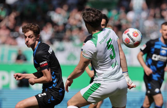 Müller Ruben - Münz Reno . SpVgg Greuther Fürth-SC Paderborn 07 , 2.Bundesliga , Fußball , in Sportpark Ronhof Thomas Sommer Stadion, in Fürth , Bayern , Deutschland. April 05 , 2026 . Photo by: Davide Elias IPA Photo Pressefoto DENL Copyright: xDavidexEliasx