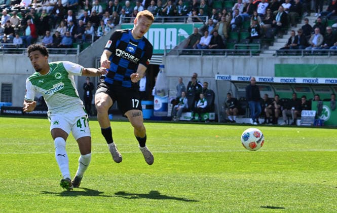 05 04 2026 Soccer Season 2025 2026 2 Soccer Bundesliga 28 Matchday SpVgg Greuther Fürth Kleeblatt SGF SC Paderborn 07 SCP Sportfoto Zink xwoxzix DFL regulations prohibit any use of photographs as image sequences and or quasi video only for editorial use Sayfallah Ltaief 47, SpVgg Greuther Fürth Laurin Curda 17, SC Paderborn 07