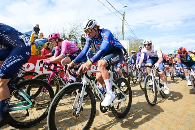 Dutch Mathieu van der Poel of Alpecin-Premier Tech pictured in action on the Oude Kwaremont during the men s race of the Ronde van Vlaanderen Tour des Flandres Tour of Flanders UCI WorldTour one day cycling race, 278 km from Antwerp to Oudenaarde, Sunday 05 April 2026. DAVIDxPINTENS  x169863632x