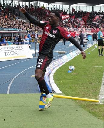 05 04 2026 Soccer Season 2025 2026 2 Soccer Bundesliga 28 Matchday Eintracht Braunschweig BTSV EBS 1 FC Nürnberg FCN Club Sportfoto Zink DaMa xdaxmax DFL regulations prohibit any use of photographs as image sequences and or quasi video only for editorial use Jubel Freude Torjubel nach Tor zum 0 1 Rabby Nzingoula 22, 1 FC Nürnberg FCN jubelt freut sich Torschütze Rabby Nzingoula 22, 1 FC Nürnberg FCN