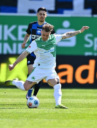 05 04 2026 Soccer Season 2025 2026 2 Soccer Bundesliga 28 Matchday SpVgg Greuther Fürth Kleeblatt SGF SC Paderborn 07 SCP Sportfoto Zink xwoxzix DFL regulations prohibit any use of photographs as image sequences and or quasi video only for editorial use Felix Klaus 30, SpVgg Greuther Fürth