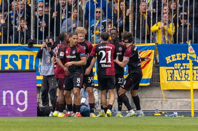 Germany Soccer, 2 Bundesliga, 28 Matchday 2025 26, Eintracht Braunschweig 1 FC Nürnberg on 05 04 in Braunschweig, Eintracht Stadion Goal 0 1 Rabby Nzingoula 1 FC Nürnberg 22 Jubel Freude Emotionen Torjubel Copyright: xSvenxHeidmannx