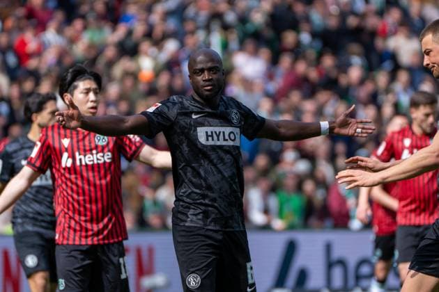 Germany 2 Bundesliga 2025 2026, 28 Matchday Hannover 96 vs SV Elversberg Heinz von Heiden Arena Hannover Amara CondÃ SV 07 Elversberg, 6 Portrait cropped single image Copyright: xTomxLauruschkatx