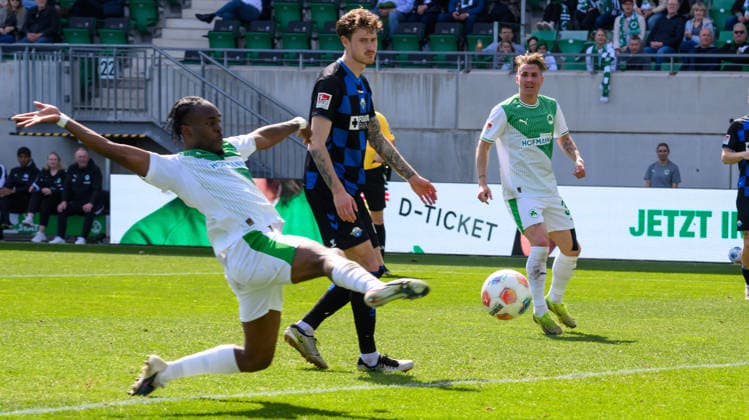 05 04 2026 Soccer Season 2025 2026 2 Soccer Bundesliga 28 Matchday SpVgg Greuther Fürth Kleeblatt SGF SC Paderborn 07 SCP Sportfoto Zink xwoxzix DFL regulations prohibit any use of photographs as image sequences and or quasi video only for editorial use Noel Futkeu 9, SpVgg Greuther Fürth Chance Torchance