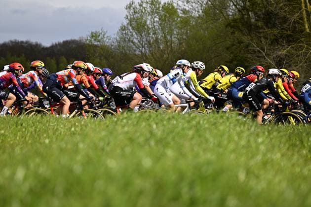 Dutch Demi Vollering of FDJ United-Suez pictured in the pack during the women s race of the Ronde van Vlaanderen Tour des Flandres Tour of Flanders UCI WorldTour one day cycling race, 164,1 km with start and finish in Oudenaarde, Sunday 05 April 2026. JASPERxJACOBS  x169866388x