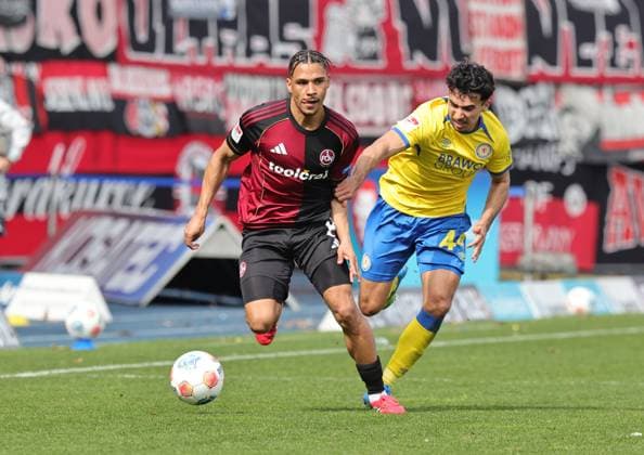 05 04 2026 Soccer Season 2025 2026 2 Soccer Bundesliga 28 Matchday Eintracht Braunschweig BTSV EBS 1 FC Nürnberg FCN Club Sportfoto Zink DaMa xdaxmax DFL regulations prohibit any use of photographs as image sequences and or quasi video only for editorial use Henri Koudossou 8, 1 FC Nürnberg FCN Johan Gomez 44, Eintracht Braunschweig BTSV EBS