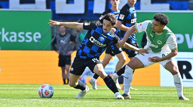 05 04 2026 Soccer Season 2025 2026 2 Soccer Bundesliga 28 Matchday SpVgg Greuther Fürth Kleeblatt SGF SC Paderborn 07 SCP Sportfoto Zink MeZi xmexzix DFL regulations prohibit any use of photographs as image sequences and or quasi video only for editorial use Mika Baur 14, SC Paderborn 07 Sayfallah Ltaief 47, SpVgg Greuther Fürth, rechts