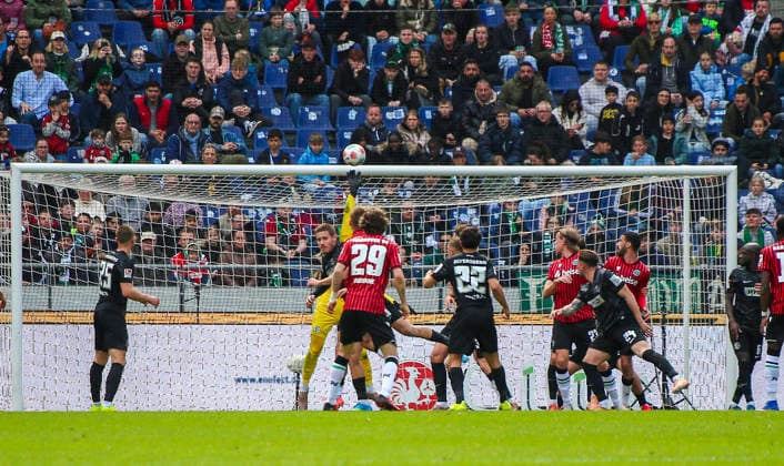 Germany Soccer 2 Bundesliga 2025 2026, Matchday 28 Hannover 96 vs SV 07 Elversberg Heinz von Heiden Arena Stadion Hannover Goal chance Maik Nawrocki Hannover 96, 6 Nicolas Kristof SV 07 Elversberg, 20 Hannover Copyright: xAymanxAlahmedx