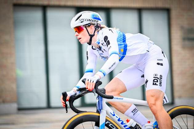 Ronde van Vlaanderen Women 2026 Cycling Race OUDENAARDE, BELGIUM - APRIL 05 : Vollering Demi (NED) of FDJ United - SUEZ in action during the 23rd edition of Ronde van Vlaanderen Women an UCI Women s World Tour 1.WWT one day cycling road race for Women Elite of 164 km with start in Oudenaarde and finish in Oudenaarde on April 5, 2026 in Oudenaarde, Belgium, 05 04 2026 ( Motordriver Serge Seynaeve - Oudenaarde Belgium  Copyright: xTomasxSiskx