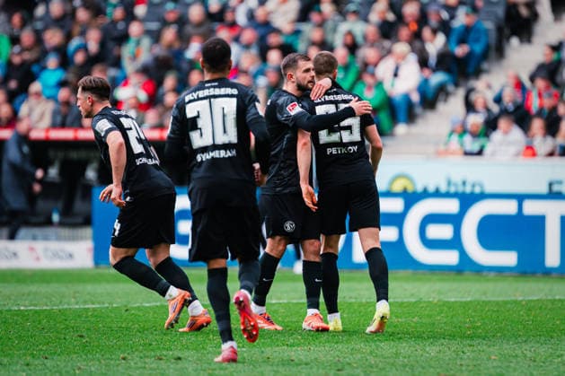 2 Bundesliga Hannover 96 vs SV Elversberg, 05 04 2026 GOAL, CHEER for 1 1 by Lukas Petkov SV Elversberg, 25 Soccer, 2 Bundesliga, 28 Matchday Hannover 96 vs SV Elversberg on 05 04 2026 at Heinz von Heiden Arena, Hannover DFL REGULATIONS PROHIBIT ANY USE OF PHOTOGRAPHS AS IMAGE SEQUENCES AND OR QUASI VIDEO Copyright: xBEAUTIFULxSPORTS Tonhäuserx
