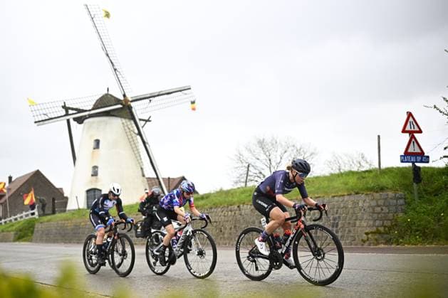Dutch Sophie von Berswordt of VolkerWessels Cycling Team, Anastasiya Kolesava of Canyon-SRAM and American Allison Mrugal of Mayenne Monbana My Pie pictured in action during the women s race of the Ronde van Vlaanderen Tour des Flandres Tour of Flanders UCI WorldTour one day cycling race, 164,1 km with start and finish in Oudenaarde, Sunday 05 April 2026. JASPERxJACOBS  x169868549x
