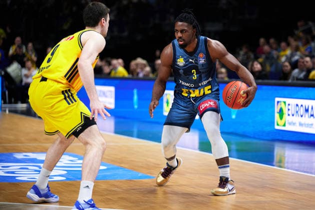 Chris Clemons EWE Baskets Oldenburg, 03 , GER, ALBA Berlin vs EWE Baskets Oldenburg, Basketball Men, easy Credit BBL, Season 2025 2026, 28 Matchday, 05 04 2026 GER, ALBA Berlin vs EWE Baskets Oldenburg, Basketball Men, easy Credit BBL, Season 2025 2026, 28 Matchday, 05 04 2026 Berlin Copyright: xClaudiusxRauch,xEibner-Pressefotox xClaudiusxRauchx EP_CRH