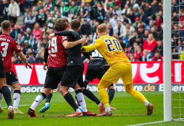Germany Soccer 2 Bundesliga 2025 2026, 28 Matchday Hannover 96 vs SV 07 Elversberg Heinz von Heiden Arena Stadion Hannover Nicolas Kristof SV 07 Elversberg, 20 Kolja Oudenne Hannover 96, 29 Hannover Copyright: xAymanxAlahmedx