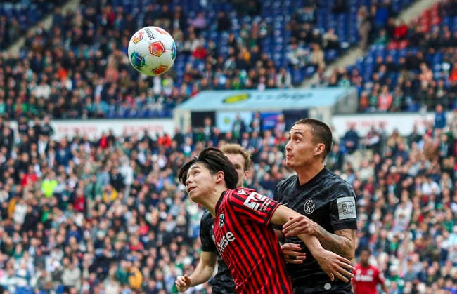 Germany Soccer 2 Bundesliga 2025 2026, 28 Matchday Hannover 96 vs SV 07 Elversberg Heinz von Heiden Arena Stadion Hannover Daisuke Yokota Hannover 96, 18 Nicholas Mickelson SV 07 Elversberg, 2 Hannover Copyright: xAymanxAlahmedx