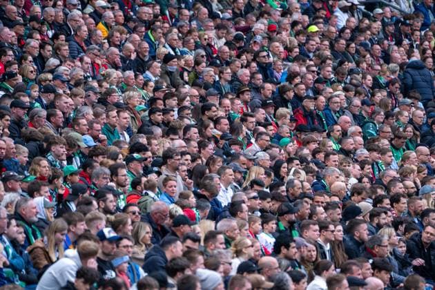 Germany 2 Bundesliga 2025 2026, Matchday 28 Hannover 96 vs SV Elversberg Heinz von Heiden Arena Hannover Fans Spectators Atmosphere Atmosphere Copyright: xTomxLauruschkatx