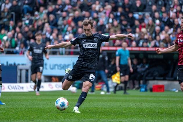 Germany 2 Bundesliga 2025 2026, 28 Matchday Hannover 96 vs SV Elversberg Heinz von Heiden Arena Hannover Tom Zimmerschied SV 07 Elversberg, 29 Copyright: xTomxLauruschkatx