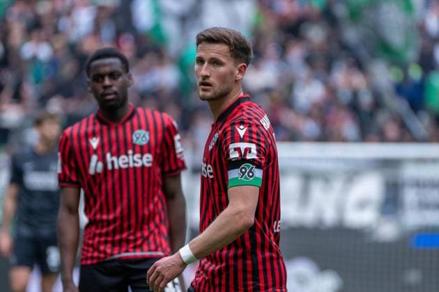 Germany 2 Bundesliga 2025 2026, Matchday 28 Hannover 96 vs SV Elversberg Heinz von Heiden Arena Hannover Enzo Leopold Hannover 96, 8 Copyright: xTomxLauruschkatx