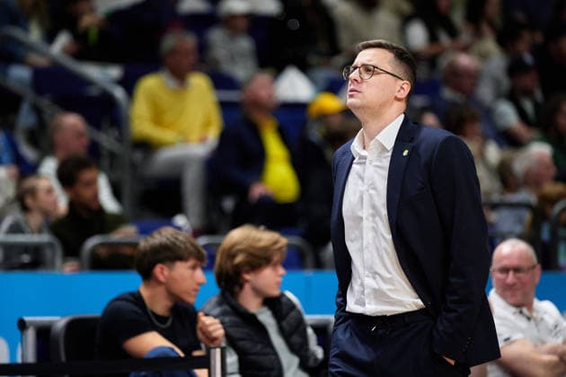 Lazar Spasic EWE Baskets Oldenburg, Head Coach , GER, ALBA Berlin vs EWE Baskets Oldenburg, Basketball Men, easy Credit BBL, Season 2025 2026, 28 Matchday, 05 04 2026 GER, ALBA Berlin vs EWE Baskets Oldenburg, Basketball Men, easy Credit BBL, Season 2025 2026, 28 Matchday, 05 04 2026 Berlin Copyright: xClaudiusxRauch,xEibner-Pressefotox xClaudiusxRauchx EP_CRH