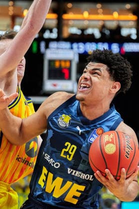 Colin Schroeder EWE Baskets Oldenburg, 29 , GER, ALBA Berlin vs EWE Baskets Oldenburg, Basketball Men, easy Credit BBL, Season 2025 2026, 28 Matchday, 05 04 2026 GER, ALBA Berlin vs EWE Baskets Oldenburg, Basketball Men, easy Credit BBL, Season 2025 2026, 28 Matchday, 05 04 2026 Berlin Copyright: xClaudiusxRauch,xEibner-Pressefotox xClaudiusxRauchx EP_CRH