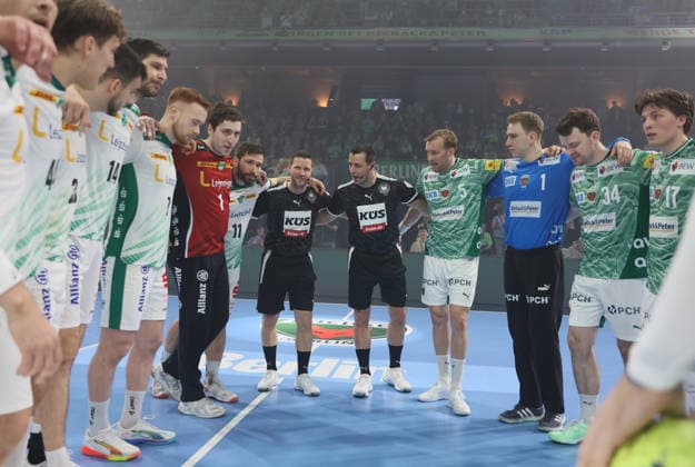 GER HBL season 2025 2026 FÜCHSE Berlin vs SC DhfK Leipzig, 05 04 26, Max Schmeling Halle, Berlin, Welcome, center circle, both teams