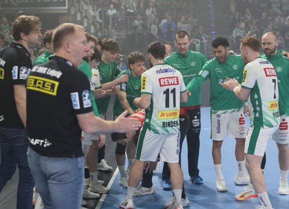 GER HBL Season 2025 2026 FÜCHSE Berlin vs SC DhfK Leipzig, 05 04 26, Max Schmeling Halle, Berlin, Swearing-in, before the match, Team SC DhfK Leipzig