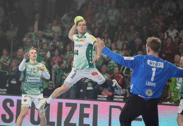 GER HBL Season 2025 2026 FÜCHSE Berlin vs SC DhfK Leipzig, 05 04 26, Max Schmeling Halle, Berlin, Blaer HINRIKSSON SC DHfK Leipzig 44 , Lasse LUDWIG Füchse Berlin 1