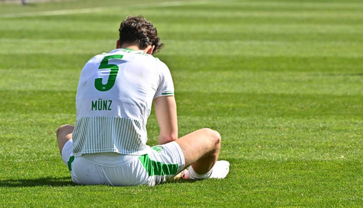 05 04 2026 Soccer Season 2025 2026 2 Soccer Bundesliga 28 Matchday SpVgg Greuther Fürth Kleeblatt SGF SC Paderborn 07 SCP Sportfoto Zink MeZi xmexzix DFL regulations prohibit any use of photographs as image sequences and or quasi video only for editorial use Reno Münz Muenz 5, SpVgg Greuther Fürth disappointed Disappointment after the end of the match