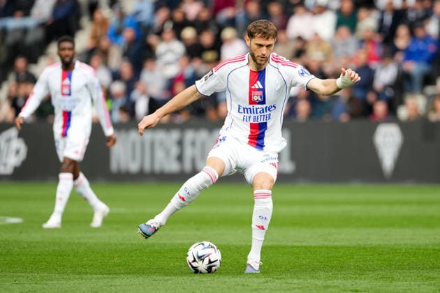 Angers SCO v Olympique Lyonnais - Ligue 1 McDonald s 2025 2026 06 Tanner TESSMANN (ol) during the Ligue 1 McDonald s match between Angers and Lyon at Stade Raymond Kopa on April 5, 2026 in Angers, France. Angers France  Copyright: xFEPx 776348344