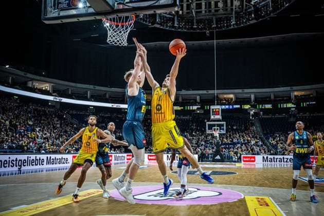 Basketball Berlin 05 04 2026 Season 2025 2026 EasyCredit BBL 1 Bundesliga Men, Men Alba Berlin EWE Baskets Oldenburg Jonas Mattisseck Alba Berlin, No 09