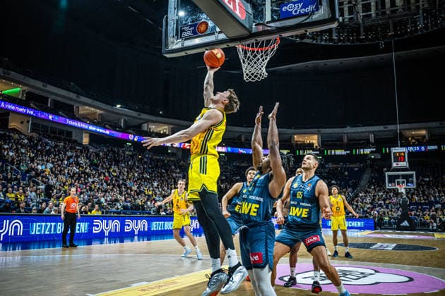 Basketball Berlin 05 04 2026 Season 2025 2026 EasyCredit BBL 1 Bundesliga Men, Men Alba Berlin EWE Baskets Oldenburg Alex O Connell Alba Berlin, No 03