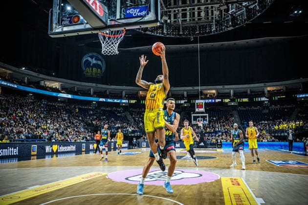 Basketball Berlin 05 04 2026 Season 2025 2026 EasyCredit BBL 1 Bundesliga Men, Men Alba Berlin EWE Baskets Oldenburg J wan Roberts Alba Berlin, No 13