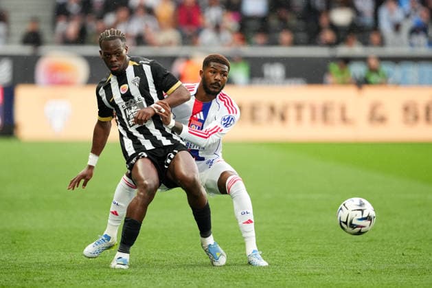 Angers SCO v Olympique Lyonnais - Ligue 1 McDonald s 2025 2026 03 Jacques EKOMIE (sco) - 98 Ainsley MAITLAND NILES (ol) during the Ligue 1 McDonald s match between Angers and Lyon at Stade Raymond Kopa on April 5, 2026 in Angers, France. Angers France  Copyright: xFEPx 776348344