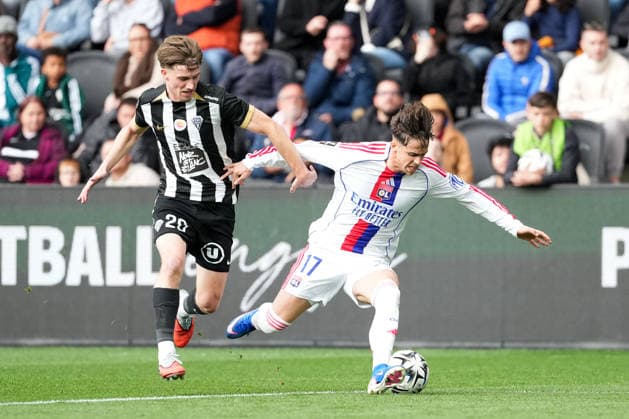 Angers SCO v Olympique Lyonnais - Ligue 1 McDonald s 2025 2026 20 Marius LOUER (sco) - 17 Afonso MOREIRA (ol) during the Ligue 1 McDonald s match between Angers and Lyon at Stade Raymond Kopa on April 5, 2026 in Angers, France. Angers France  Copyright: xFEPx 776348344